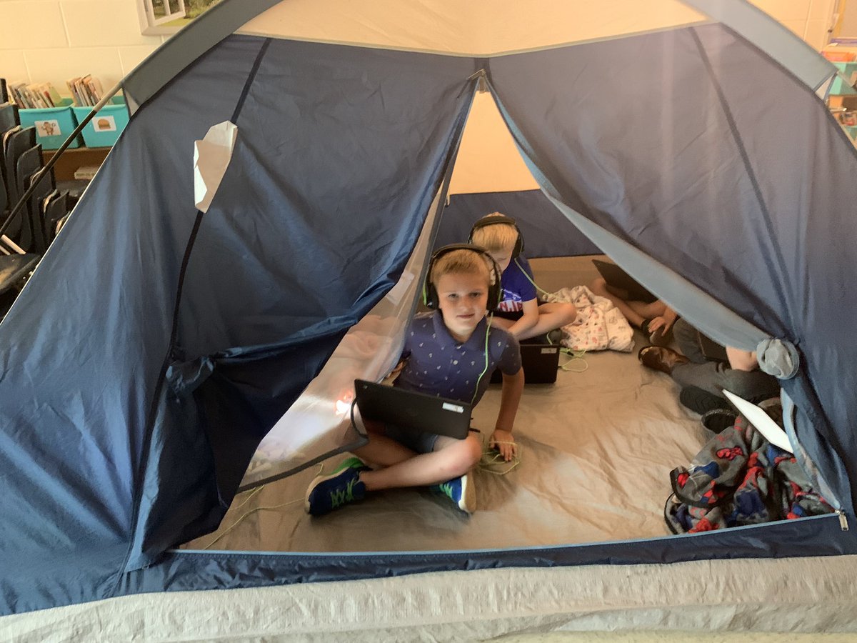 MrsBly_MECC's tweet image. Camping is so much fun, especially when you do it in your classroom! 📚🏕️#campreadalot @MasonSchools