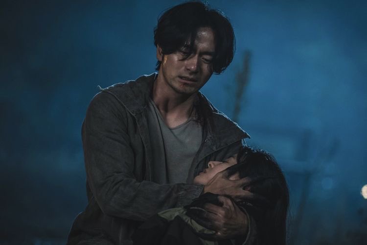 flloweroad's tweet photo. İnanılmaz büyülü o dizi🤍 Kore fantastik dizi konusunda kendini aşmış bi ülke zaten ve bu hikaye de müthiş bir hikaye. Karakterlerin geçmişle günümüz bağlantıları çok iyi. Oyuncuları aşırı seviyorum. Lee Jin Wook karizması var bi kere zaten🤤
Favorim❤️
#Bulgasal #BulgasalKdrama https://t.co/7XcpG2y3Lq