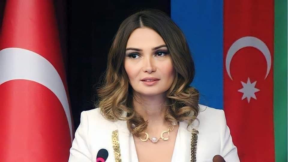 ilkerbekdas's tweet photo. Türk dünyasının başı sağ olsun. Ruhu şad, mekanı cennet olsun, inşallah. Ganire Paşayeva 😥 
🇹🇷Türk Khatun🇦🇿 https://t.co/hIryUlTyiw
