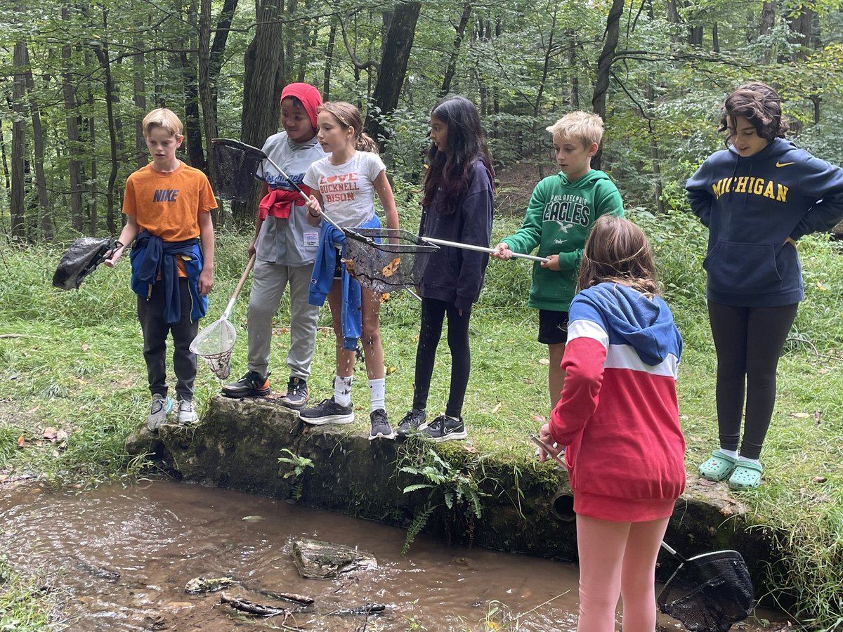 PCMiddle's tweet image. 6th grade having a blast at South Mountain!