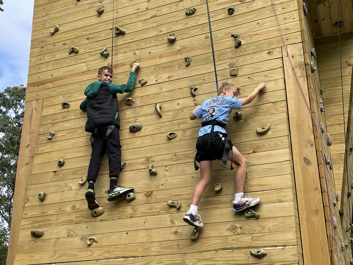 PCMiddle's tweet image. 6th grade having a blast at South Mountain!