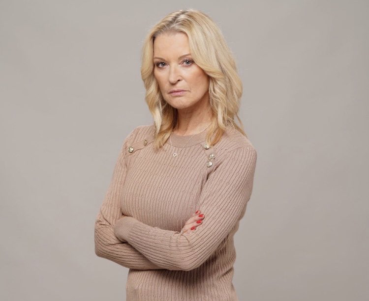 maisiespackman's tweet photo. I have a brand new #EastEnders The Six theory which I am calling The Beale Paradox so strap in and enjoy bc it’s a bit insane🧵 https://t.co/6QcsSw1wnb