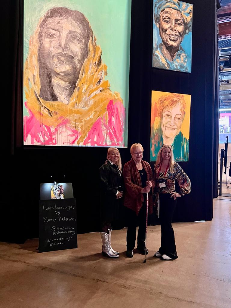 peppistunkel's tweet photo. What an honour to have the first female President of Finland @TarjaHalonen visit the I was born a girl-exhibition about women's rights, with art and poetry of inspirational women like her and @Malala by @MinnaPietarinen #sinako
#Nbforum2023 #iwasbornagirl https://t.co/8AO5mH9X5Y