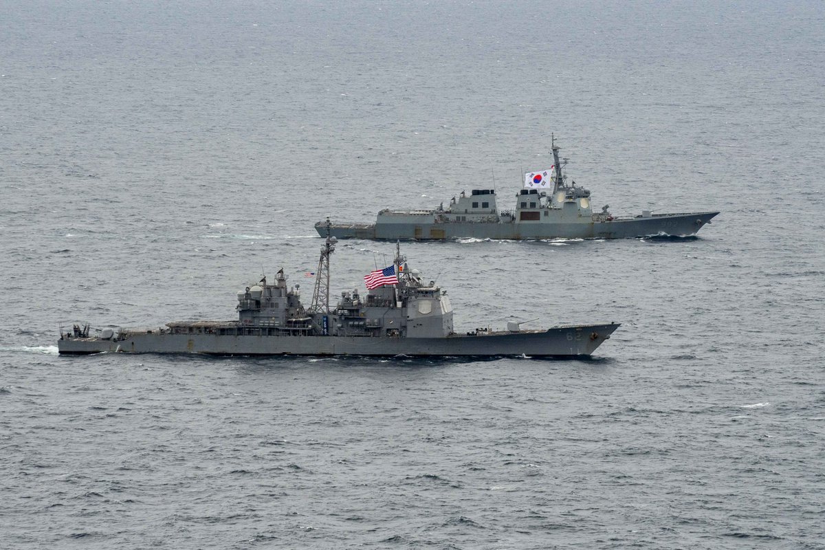 USS Robert Smalls (CG 62) is participating in a multi-domain exercise with the Republic of Korea Navy in the U.S. 7th Fleet area of operations. #interoperability #AlliesandPartners