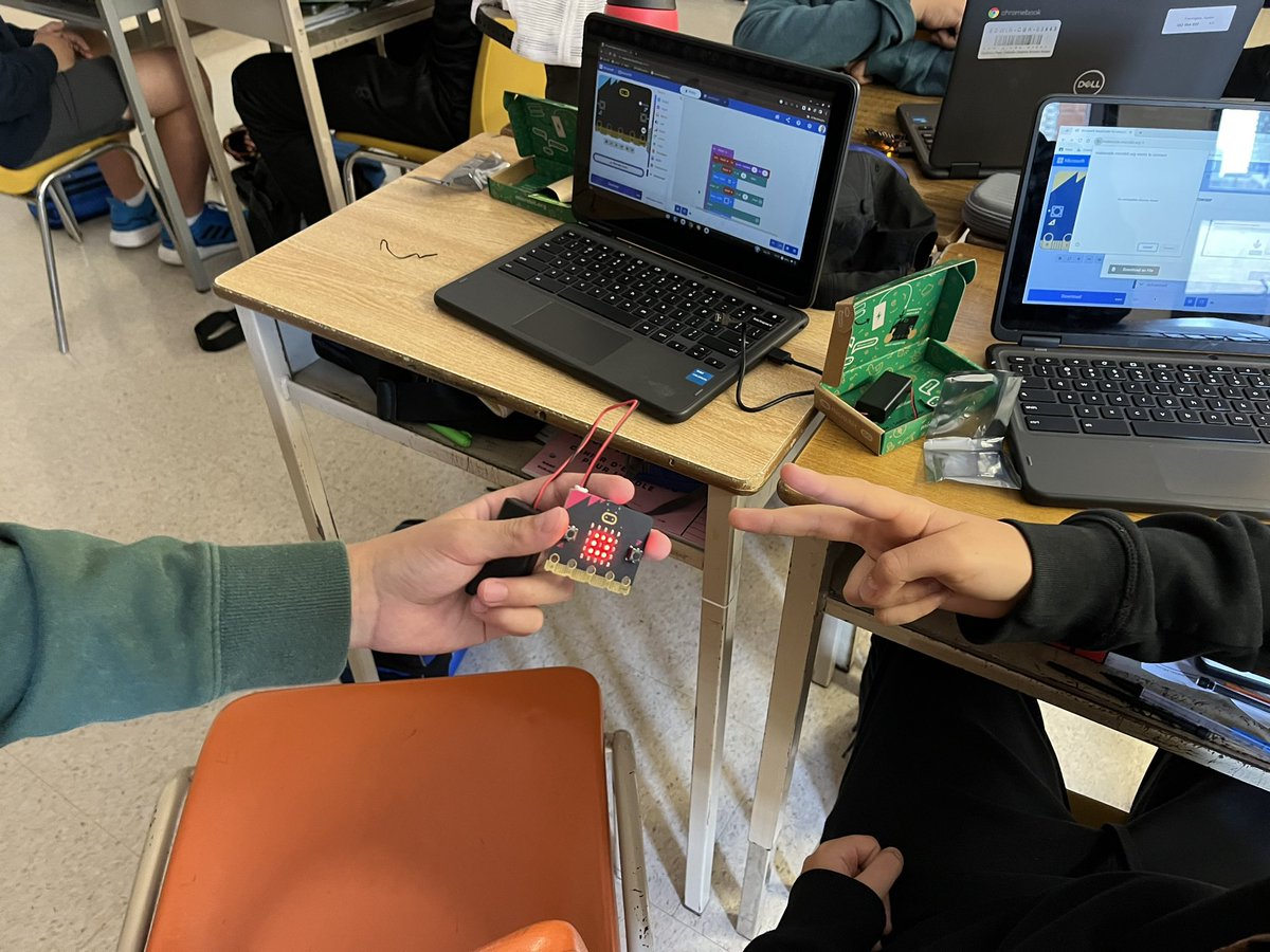 C. Rapa-Perri 🌻 (@rapaperri) on Twitter photo Micro:bit fun with the Gr. 8’s. Students had fun learning how to code their micro:bits today <a href="/CorpusChristiDP/">CorpusChristi DPCDSB</a> <a href="/DpExperiential/">Experiential Learning @DPCDSB</a> Micro:bit fun with the Gr. 8’s. Students had fun learning how to code their micro:bits today <a href="/CorpusChristiDP/">CorpusChristi DPCDSB</a> <a href="/DpExperiential/">Experiential Learning @DPCDSB</a>