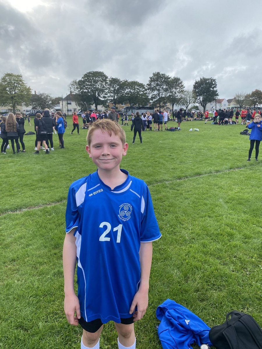 IslwynHighSport's tweet photo. WWW: All pupils who competed in todays cross country were superb and came away with some fantastic performances!! 👏🏼 

EBI: Mr Davies took more photos 🙈 https://t.co/miTCmBwAsK