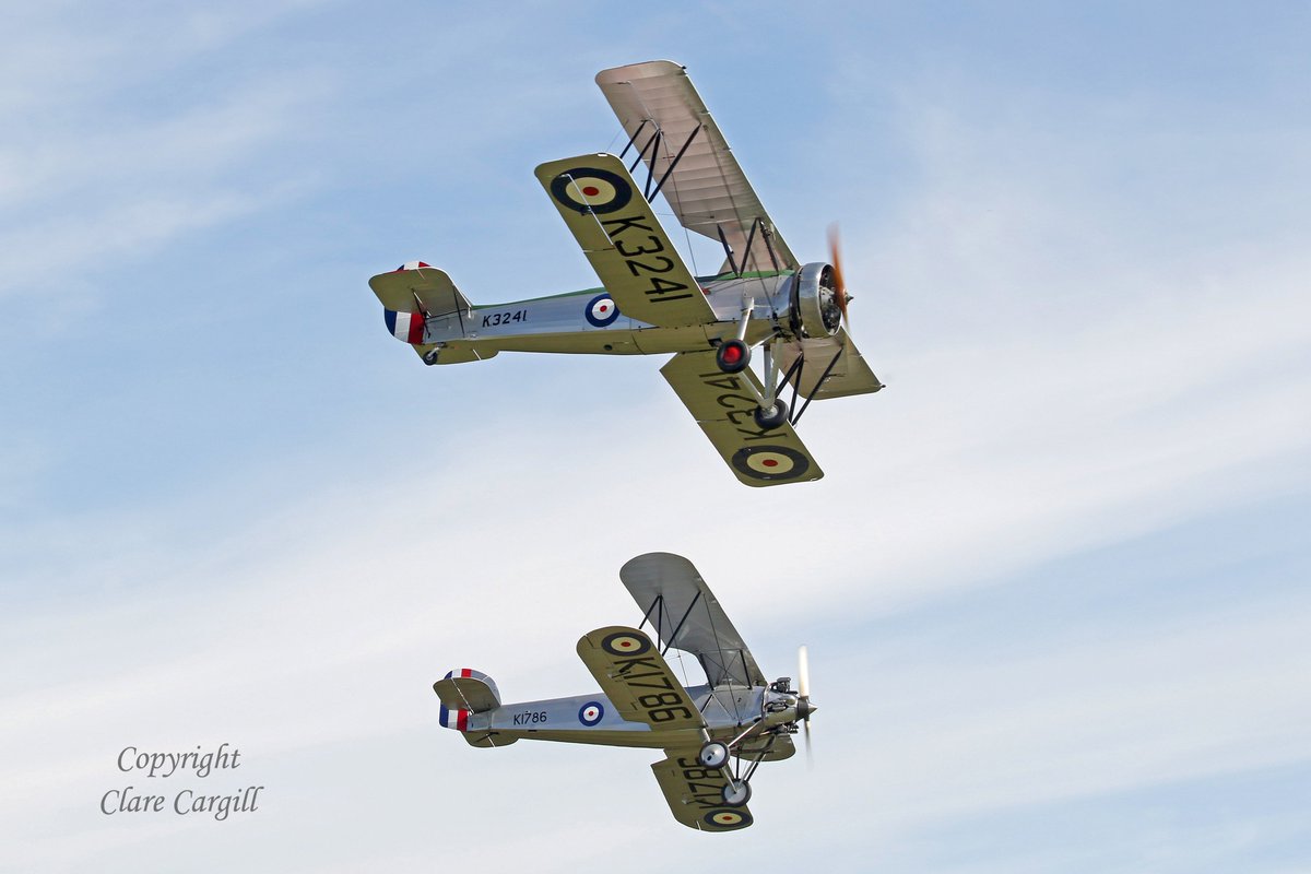 The Hawker Tomtit (@testpilotjim) and Avro Tutor (@Simon_G_Davies) earlier this month @ShuttleworthTru Vintage Show