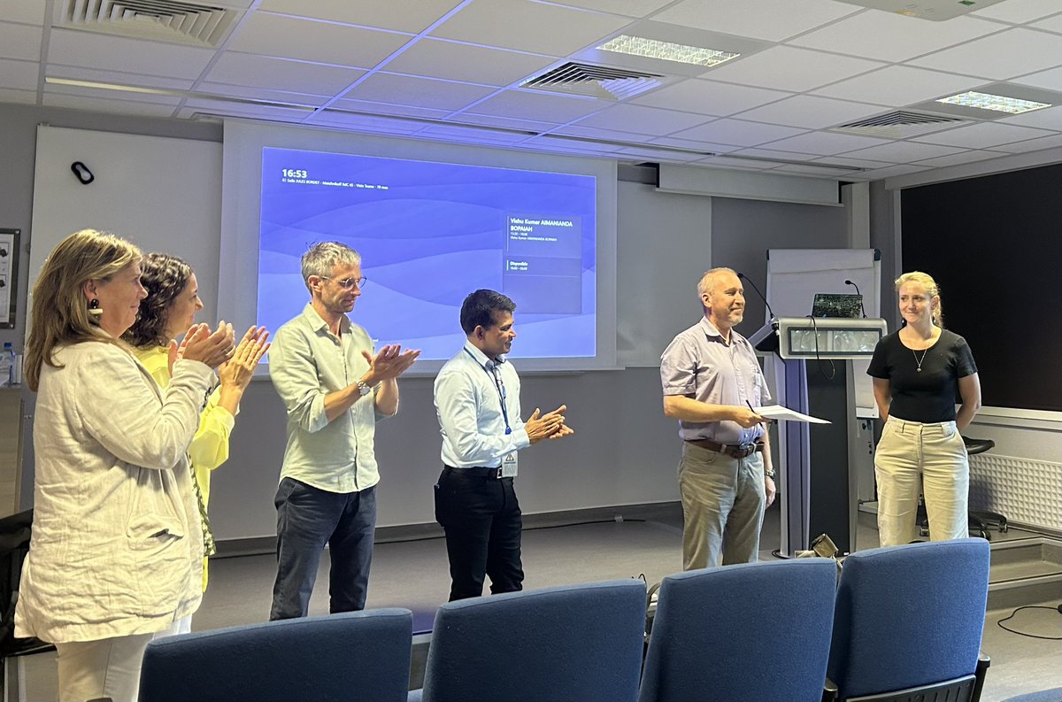Clara BEKIRIAN (@bekirian_clara) on Twitter photo Today the great <a href="/sarah_delliere/">Sarah Dellière is on Bluesky 🦋</a> defended her PhD thesis at <a href="/institutpasteur/">Institut Pasteur, since 1887</a> on the role of humoral immunity against #Aspergillus fumigatus! 🍄🔬Very beautiful work! 👏
Many congratulations Dr Dr Dellière!! 😉🎓 Today the great <a href="/sarah_delliere/">Sarah Dellière is on Bluesky 🦋</a> defended her PhD thesis at <a href="/institutpasteur/">Institut Pasteur, since 1887</a> on the role of humoral immunity against #Aspergillus fumigatus! 🍄🔬Very beautiful work! 👏
Many congratulations Dr Dr Dellière!! 😉🎓