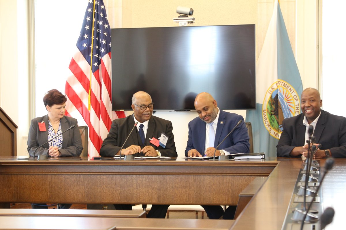 Shorter College tweet media