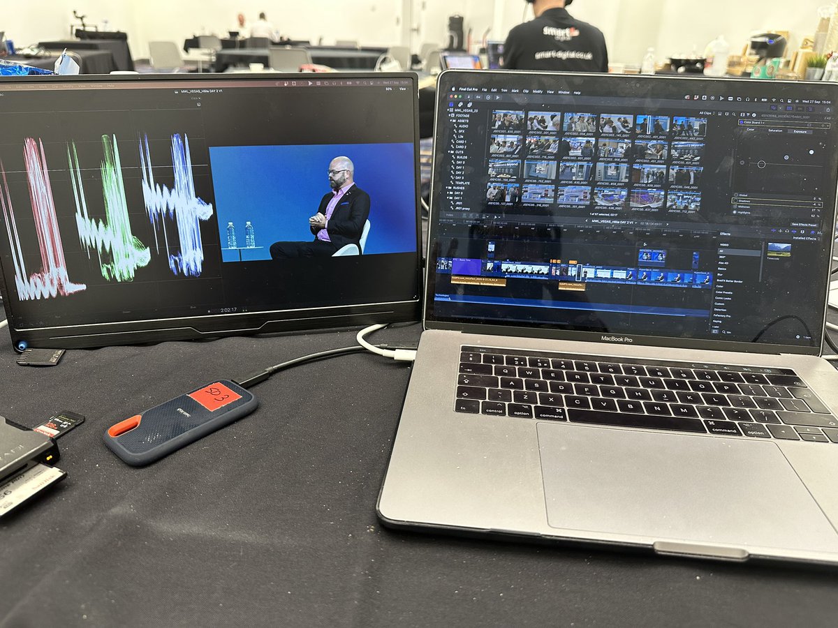 SiTemps's tweet photo. Mobile World Live - Las Vegas, Day 2
#freelance #editor #videoeditor #cameraoperator #cameraman #freelancevideo #exhibitionvideo #videoproduction #freelancerlife #SetLife #MWC #MWL
Shooting with @MoonshineProdUK & @smartdigitaltv https://t.co/sYnG055w6h