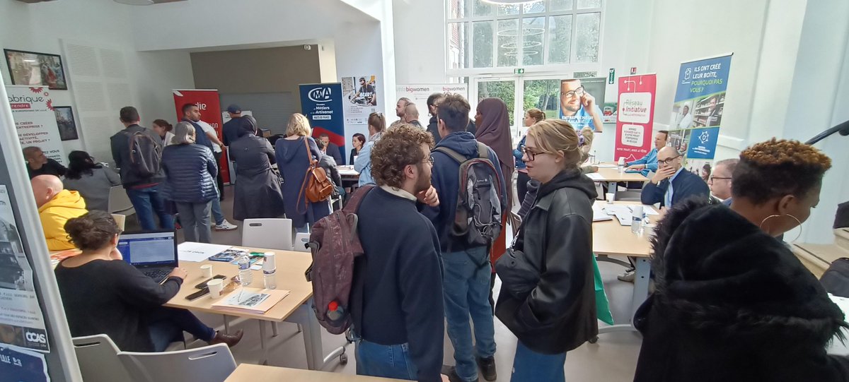 #PlacedesOpportunités #Restart
Incroyable mais vrai, 4⃣5⃣0⃣ candidats ont rencontré 8⃣4⃣employeurs, organismes de formation et experts de la création d'entreprise réunis au Centre Social Jacquard. Gratitude aux collègues et partenaires qui ont contribué à cette belle réussite !