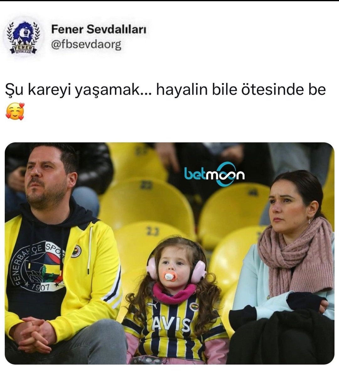 sserdar_1's tweet photo. 💙💛 https://t.co/53Tli7vgBC