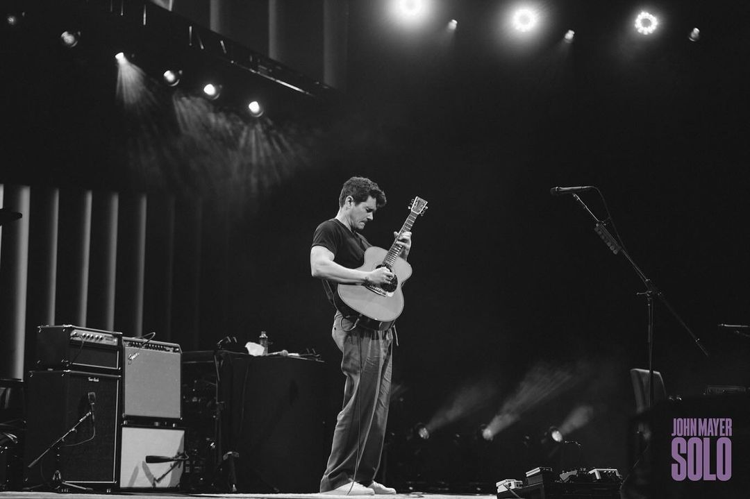 JohnMayer's tweet photo. Hollywood, FL night 1 - The Solo tour is back in action and more fun than ever. Hope to see you out here… https://t.co/ye2PSclkeE