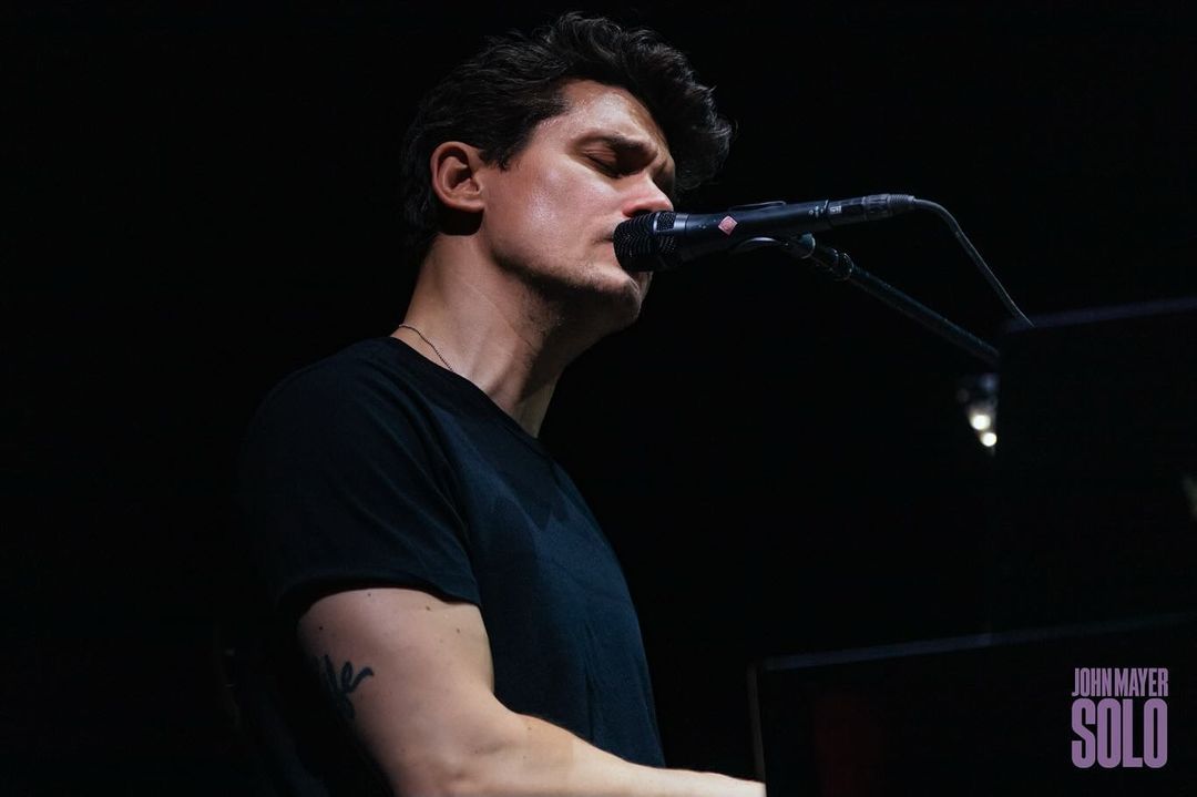 JohnMayer's tweet photo. Hollywood, FL night 1 - The Solo tour is back in action and more fun than ever. Hope to see you out here… https://t.co/ye2PSclkeE