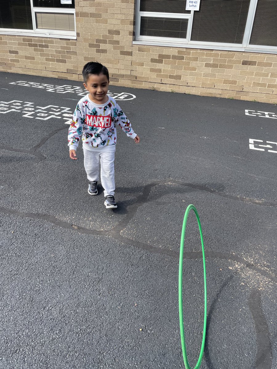 MrsWilhelm's tweet photo. This week our prek students enjoyed the fresh air and sun during gym classes! 
@ParsonsSchool 
@NBTPreschool 
@nbtschools 
#wilhelmswonders 
#NBTeamPreschool https://t.co/9hS52h3k5P