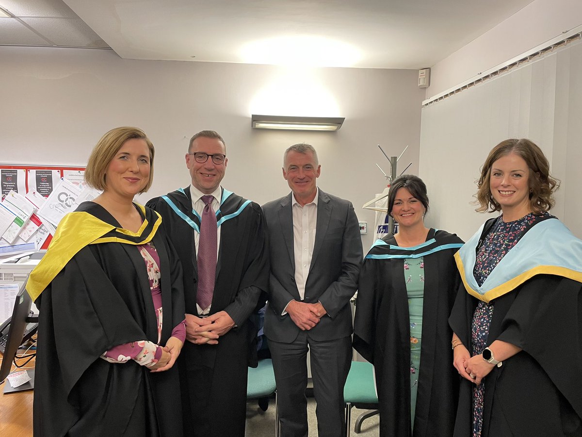 DeclanKearneySF's tweet photo. “Difference should not threaten…”
Powerful words tonight from @CrumlinIC Principal Niall O Hara at CIC’s Annual Presentation of Awards; one of South Antrim’s best academic events.

A fantastic school with a brilliant college community which deserve our full support

#Integration https://t.co/Pe8cPIj1X1