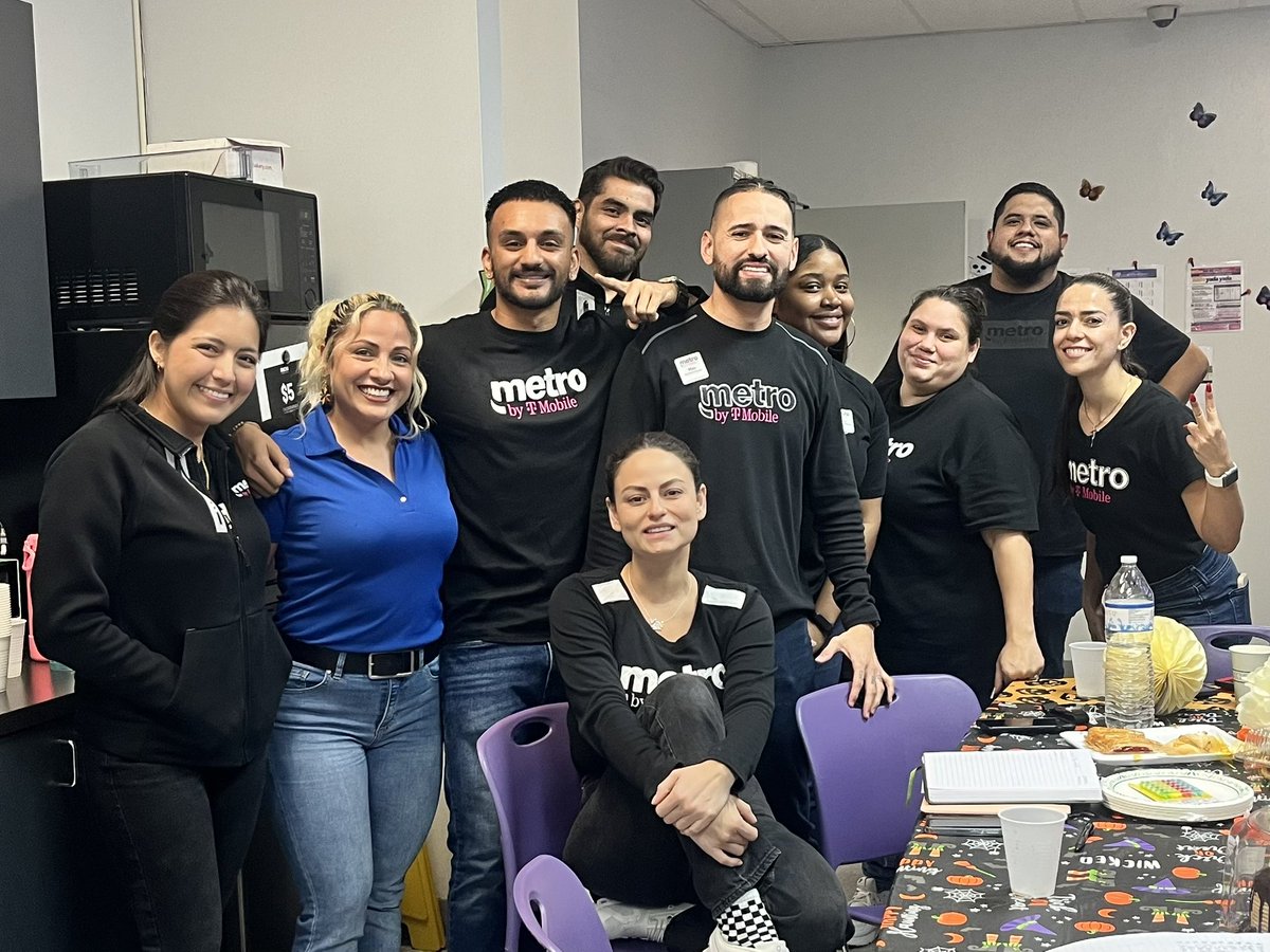 Violet Romero (@ultraviolet1027) on Twitter photo Dropped some π for Cell Touch and made some connections in the process. Cell Touch is booked for our next PHP & Smart Pay Training tour for November!!! Letβs goooooo Express Southeast!!! Thanks <a href="/NaKisso/">Nancy Kisso</a> for always coming through for me! <a href="/TonyCBerger/">Tony Berger</a> <a href="/MMcLaurian/">Mark McLaurian</a> <a href="/AlVasquez14/">Al Vasquez</a> Dropped some π for Cell Touch and made some connections in the process. Cell Touch is booked for our next PHP & Smart Pay Training tour for November!!! Letβs goooooo Express Southeast!!! Thanks <a href="/NaKisso/">Nancy Kisso</a> for always coming through for me! <a href="/TonyCBerger/">Tony Berger</a> <a href="/MMcLaurian/">Mark McLaurian</a> <a href="/AlVasquez14/">Al Vasquez</a>