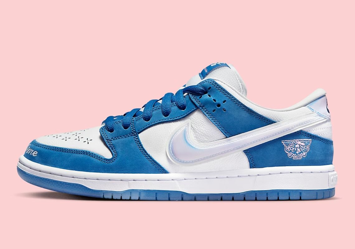 Info4Days's tweet photo. And just like that… The sneaker culture in 2023 is GONE! 

• BornXRaised didn’t do a REAL domain change for the online drop. 
• BornXRaised themselves backdoored 1,000+ pairs MONTHS before the release. 
• BornXRaised x Nike Apparel prices were OFF THE WALL. 
• BornXRaised made the resale market skyrocket! 
• They catered the online release to bots.