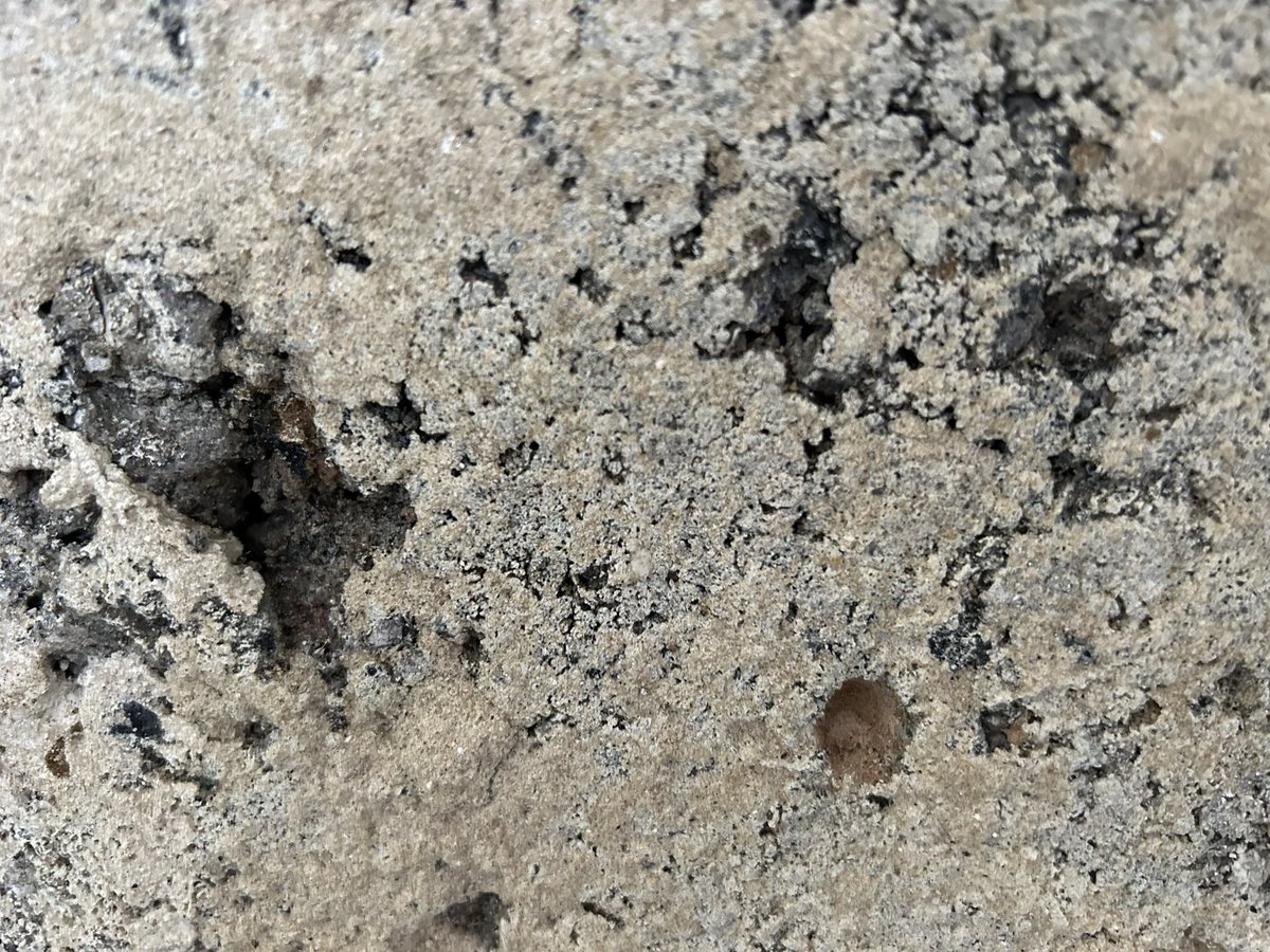 Tan321's tweet photo. @DailyPicTheme2 #granula wall before plastering #DailyPictureTheme https://t.co/O5QUkWKJkD