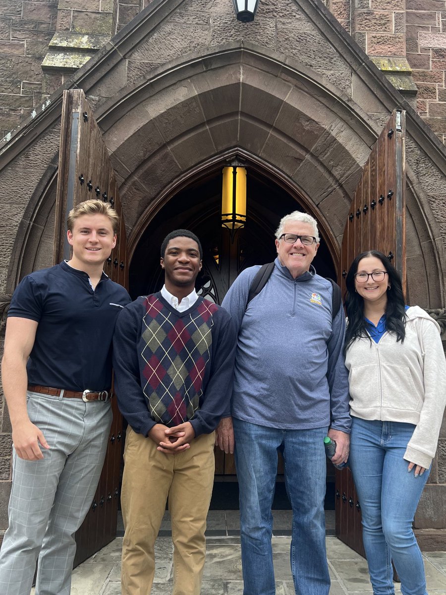 Grateful to have hosted one of the NFL best writers @peter.king8. Thank you for joining us on campus and teaching our students how to cover the NFL