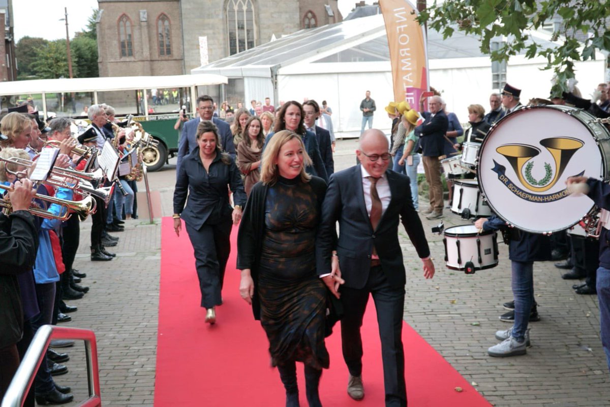 AndriesHeidema's tweet photo. Feestelijke installatie van Anko Postma als de nieuwe burgemeester van @Gem_Tubbergen Mijn hartelijke felicitaties voor hem en zijn gezin en voor gemeentebestuur  @RaadTubbergen en inwoners. 
Een goede tijd samen! https://t.co/bTwte1awHj