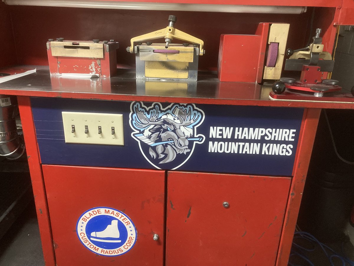 Keepemsharp's tweet image. ⁦@nhmountainkings⁩ update to the skate sharpener today.  Another good day at the rink preparing for a trip to Johnstown, Pennsylvania this weekend.  #family #eqmgr