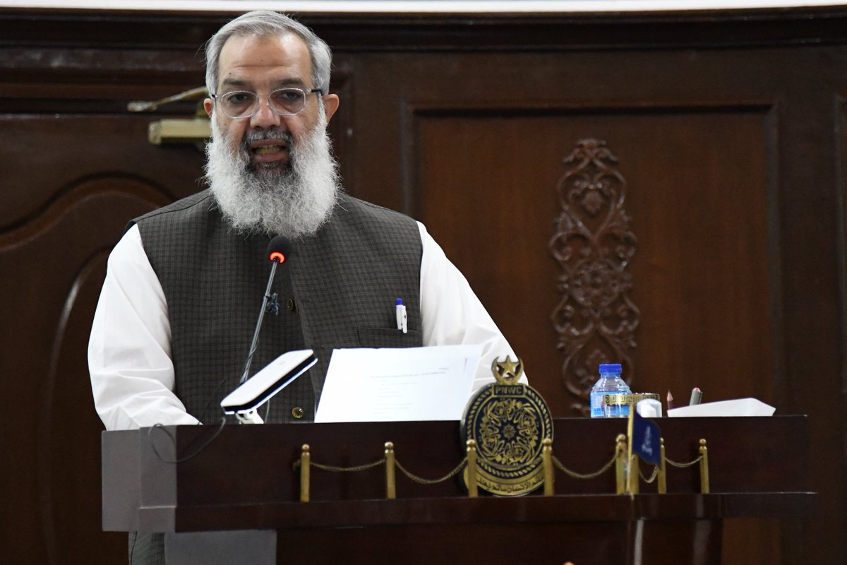 MCEPNWC's tweet photo. To commemorate World Maritime Day, a seminar/webinar was arranged by Maritime Centre of Excellence at Pakistan Navy War College today. Dr. Tariq M. Jadoon, Ag Vice Chancellor, LUMS was Chief Guest. 1/3 https://t.co/PrdThmtFfV