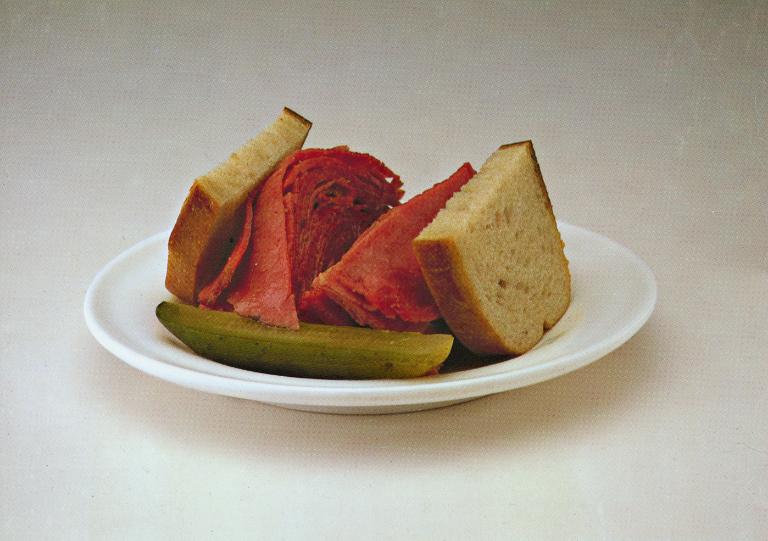 oldcanadaseries's tweet photo. Bens smoked meat in Montreal in 1985 https://t.co/8oYmzmLYnG