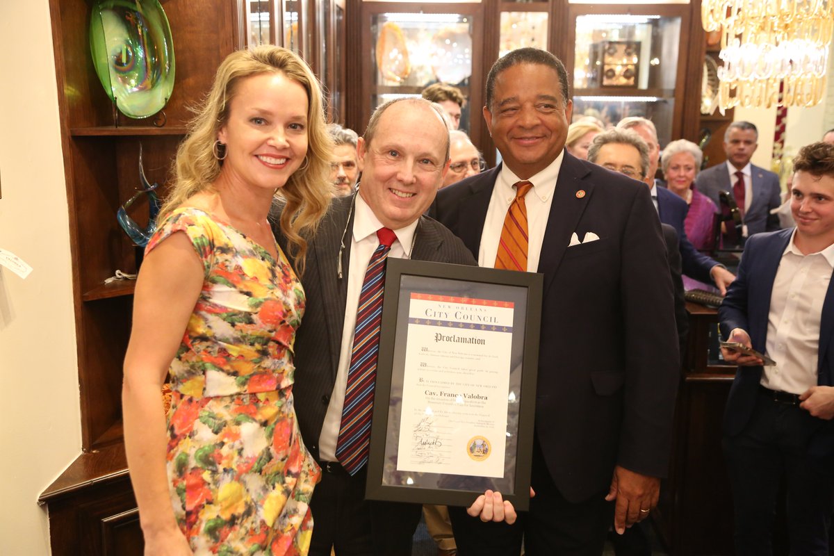 Consul General of Italy in Houston Mauro Lorenzini is delighted to welcome Mr. Franco Valobra as the new Honorary Consul of Italy in New Orleans!
Our commitment to serving our citizens and fostering international ties has led us to this significant milestone.