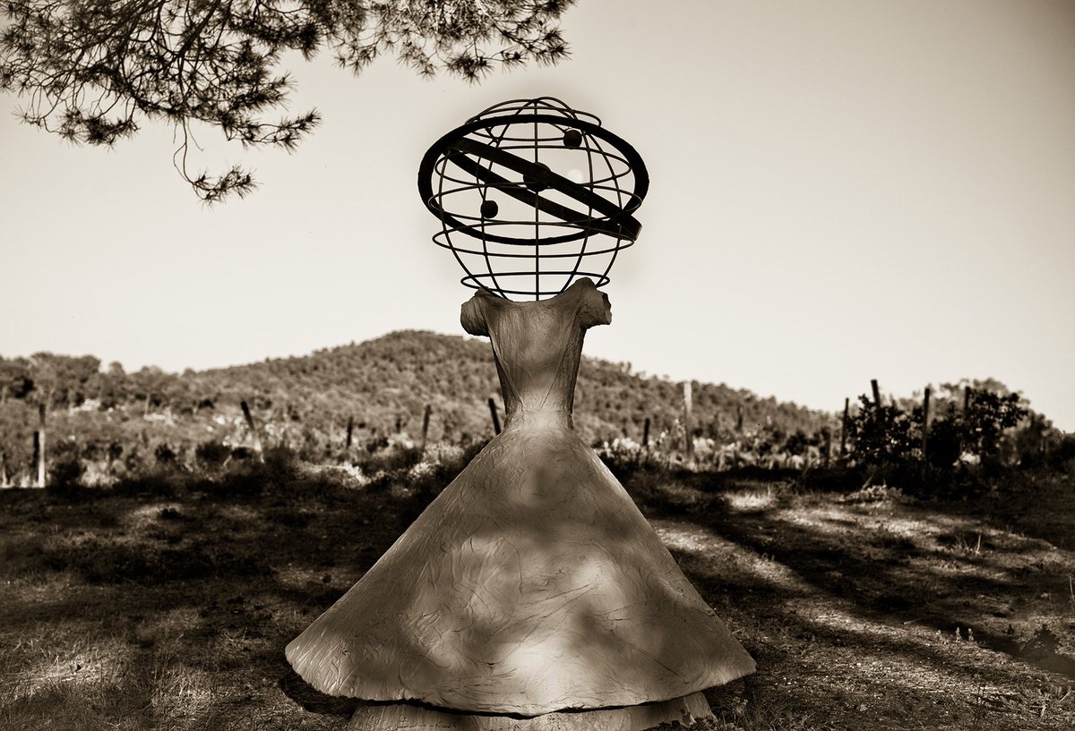 JulianLennon's tweet image. I am so thankful to share a specially curated selection of my fine art photography in my dear friend Eva Claessens’ exhibit, 'Eva Claessens &amp;amp; Friends - With Love From Nature' — on display now, in Lisbon, Portugal. 

CRIATURA – Verride Palácio de Santa Catarina
Through November 5,…