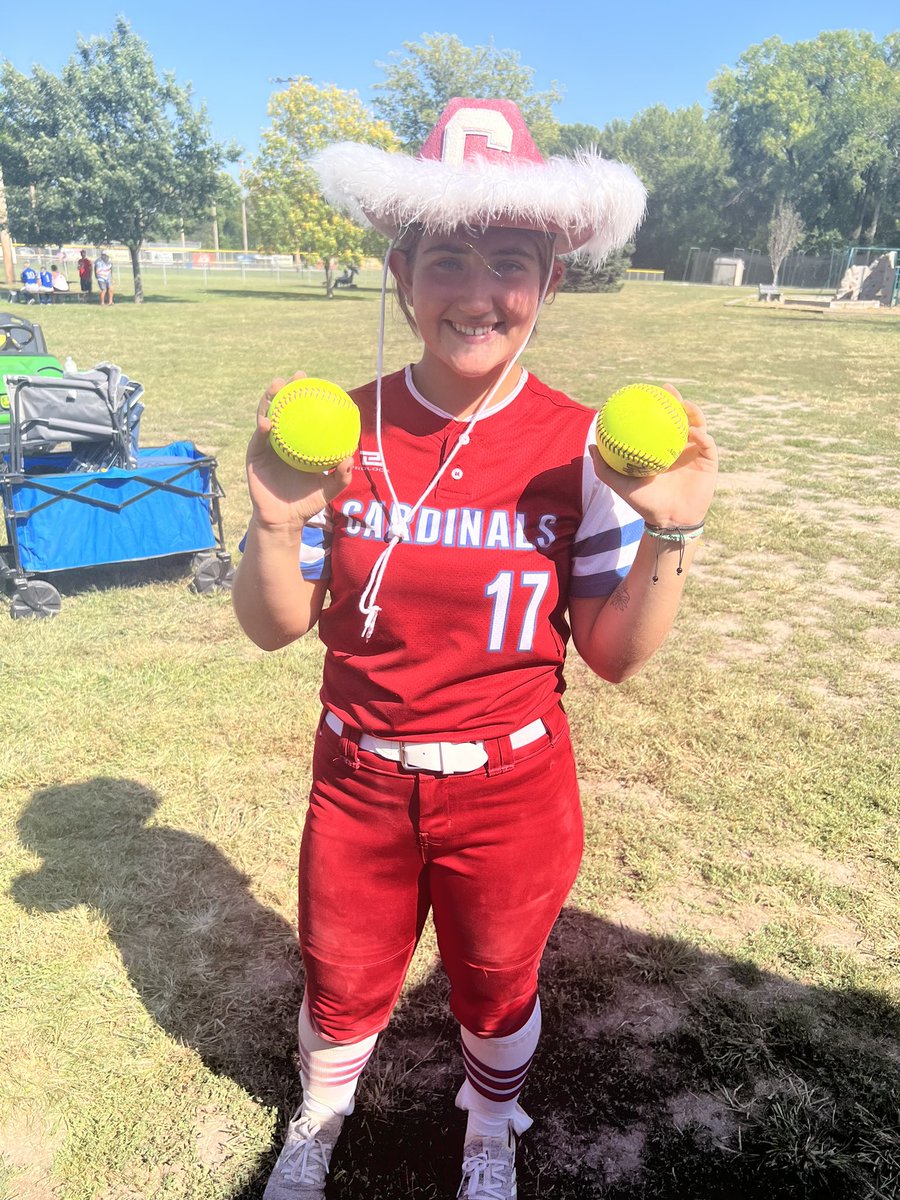 Cards drop both games today in the conference tournament. 

Ashaya with 2 💣💣

MVPs- Ashaya (Offensive) for a great day at the plate &amp; Cait (Defensive) for making plays on D! 

We have subdistricts on Monday at Seward!