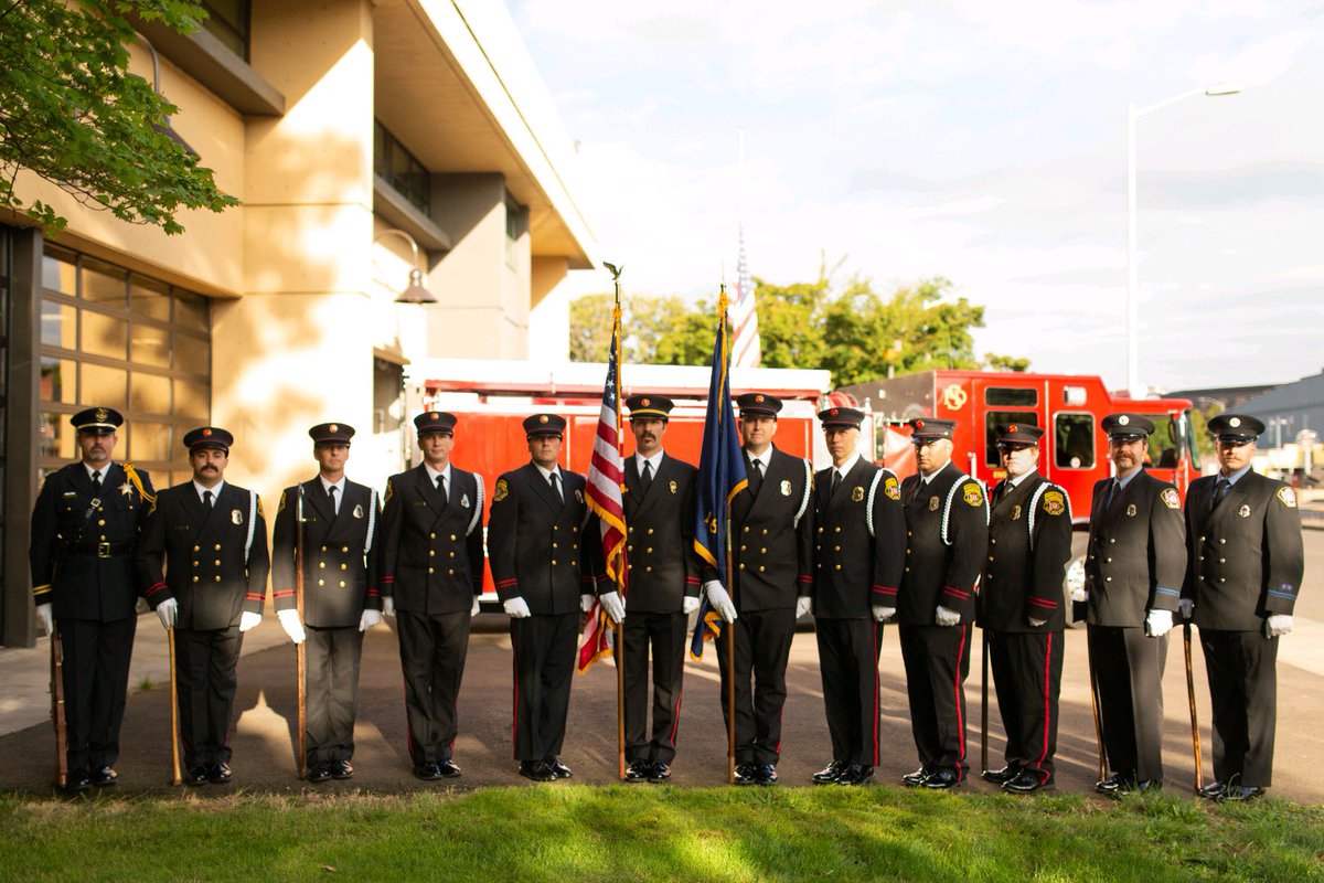 SalemFireDept's tweet photo. Salem Fire Department Honor Guard recently hosted an Honor Guard Academy.  Honor Guard Units are appointed to receive/guard the fallen, attend ceremonies or retirements.  Thanks to Salem Police Dept.,Marion County Fire for attending. Thx to Competitive Outcomes for provided trng https://t.co/A1uCeyWMBn