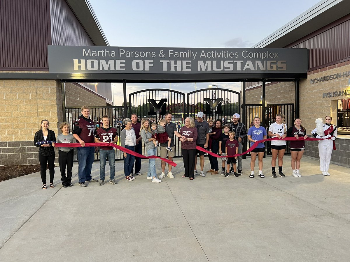 mrbrandmvhs's tweet photo. What a night to open the Martha Parsons &amp; Family Activities Complex and the Armstrong Family Field! https://t.co/E7BRd1DP7F