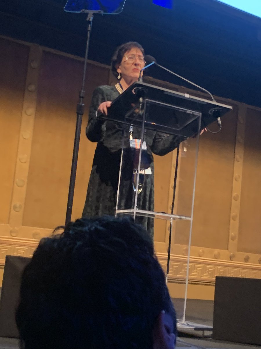 “Score one for the desk jockeys!” @NRiveraBrooksLA received the Minard Editor Award for her 4 decades as one of business journalism’s great unsung editors and mentors at the @latimes. #loebawards