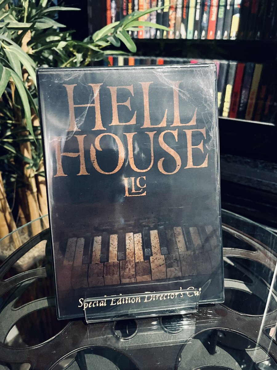 #FreshlySqueezed #LatestArrivals Hell House LLC Director’s Cut. Heard a lot about this one. #DVD #HellHouseLLC #PhysicalMedia