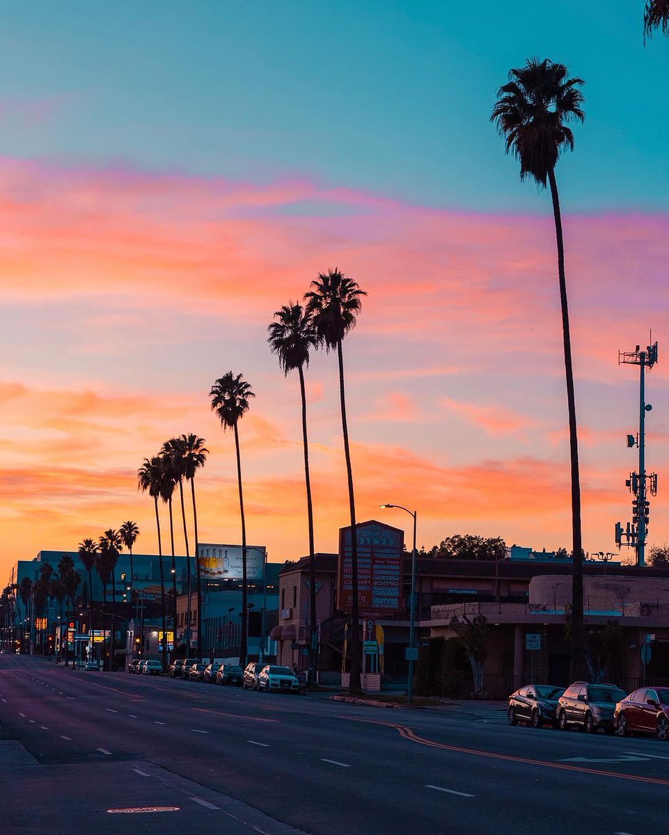equ1536's tweet photo. Unforgettable atmosphere
#venicebeach #photoftheday #photoftheday #clouds #skyline #la_shooters #conquer_la #toplosangelesphoto https://t.co/UEJRkIBPaW