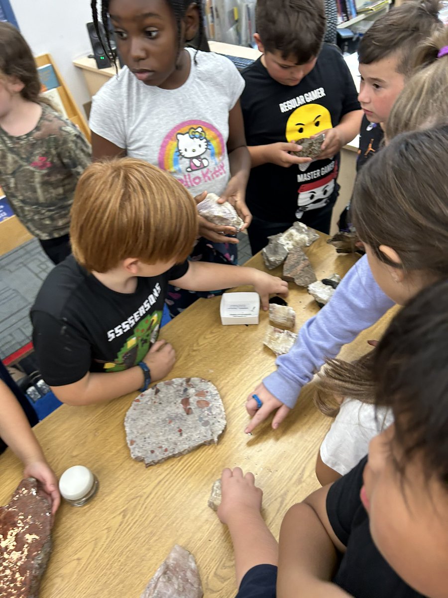 Miss Camilo tweet media