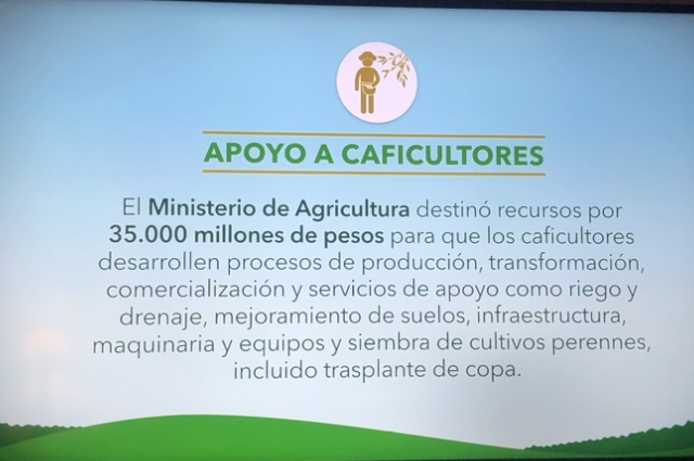 fedeabejas's tweet photo. Estimada Ministra @jmojicaflorez, igual que a los caficultores, tenemos la esperanza que pronto llegue de su mano el APOYO A APICULTORES. Tenemos lista la propuesta para duplicar el numero de colmenas y de producción de miel. Hablemos. #pequeñoapicultor @MinAgricultura https://t.co/hsDcy3qu9w