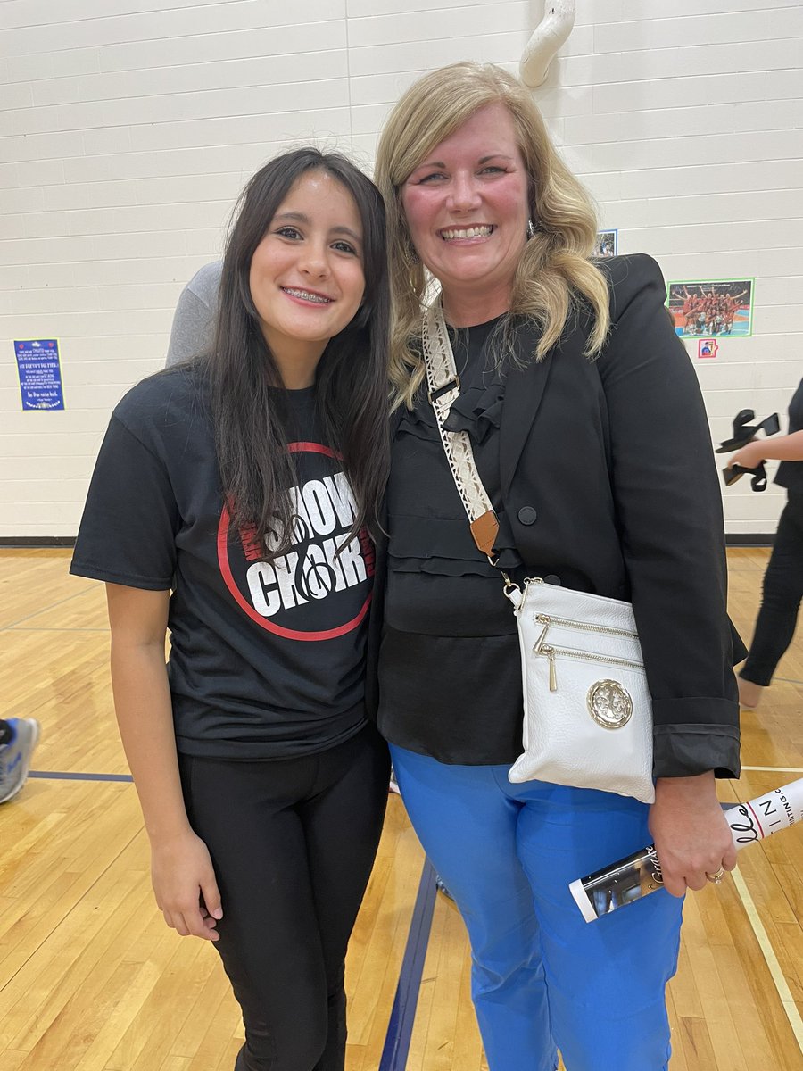 NewPalAsstSup's tweet photo. Watching the @ChoirsNphs Fall Spectacular and catching up with some special students I’ve known since kindergarten has my heart very full tonight! @SouthernHancock @llantrip @VoelzJames @MitchanerNPHS https://t.co/QM9QbD4zu4