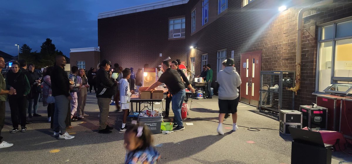 Mr. Caronzo tweet media