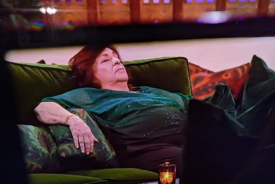 I mean honestly I would probably be sleeping at the cocktail party too. No judgment here, Chippy #GoldenBachelor