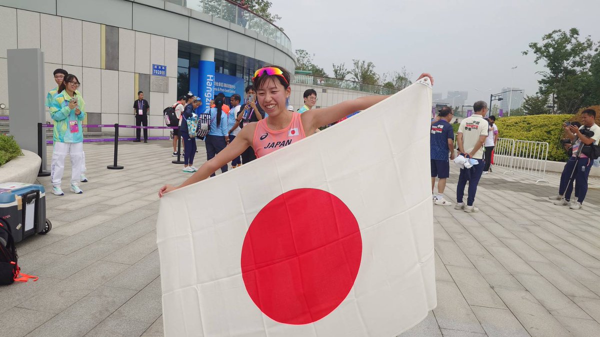 Getsuriku's tweet photo. #アジア大会
女子20km競歩
初のアジア大会で銅メダルを獲得した藤井菜々子🥉
世界記録保持者の楊家玉と途中まで競り合う健闘も見せました https://t.co/cCsLEtTVVe