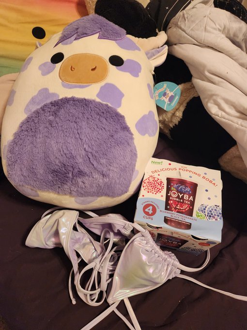 The accidental theme at target today was purple. It is my favorite after all 😋  First to tip gets the