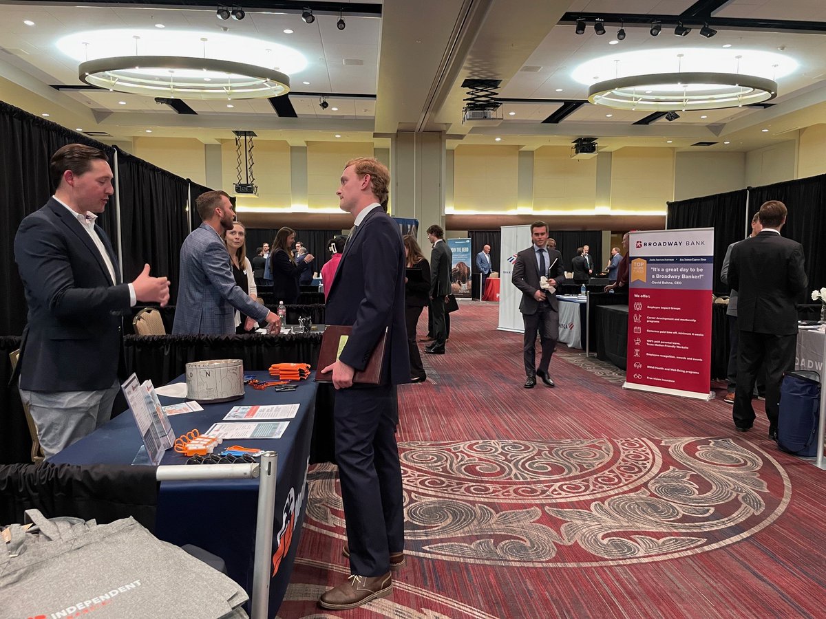 ndbttx's tweet image. 🤝 NDBT is at Texas A&amp;amp;M's Career Fair, forging connections and sharing insights with the talented students of the Commercial Banking Program. The future of banking is looking bright! Member FDIC #NDBT #TexasBankingOriginal #RelationshipBanking