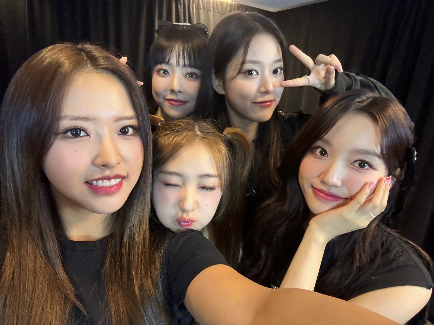 F7J8oxIaUAAaU6y?format=jpg&name=large