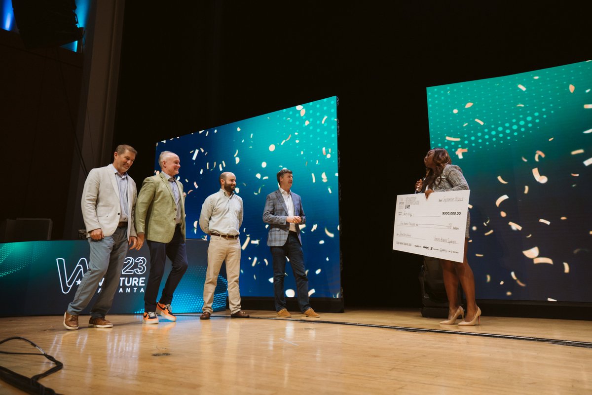 VentureAtlanta's tweet photo. 𝐂𝐎𝐍𝐆𝐑𝐀𝐓𝐔𝐋𝐀𝐓𝐈𝐎𝐍𝐒 to our first-ever Startup Showcase LIVE Pitch Competition winner, @margopatrice, Founder of @enrich_ly!🔥🎉You have without a doubt earned this $500K investment prize! #VA2023 https://t.co/w2DvyPhTgB