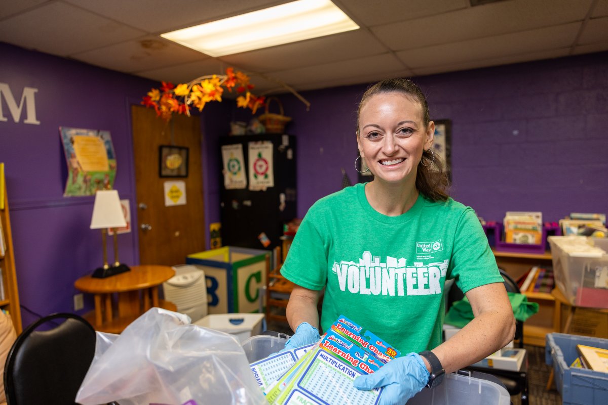 UnitedWayGLV's tweet photo. #ICYMI: @Crayola hosted a #DayOfCaring today where 50+ energetic volunteers came out to clean, organize & make improvements at the Easton Area Community Center & @salvationarmyLV 🌎
Thanks for the support & dedication to give back & make an impact 💙 #LIVEUNITED #DOC2023 https://t.co/bN2j4ZCHOC