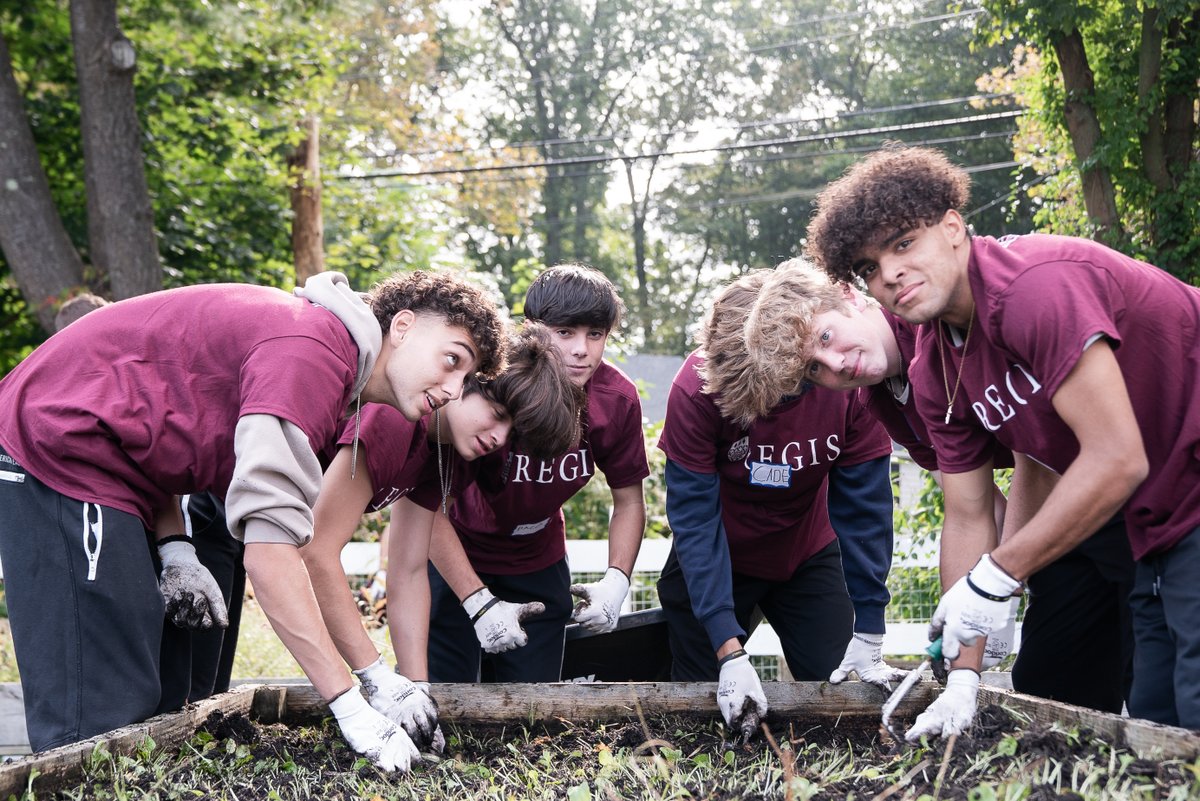 Regis College tweet media