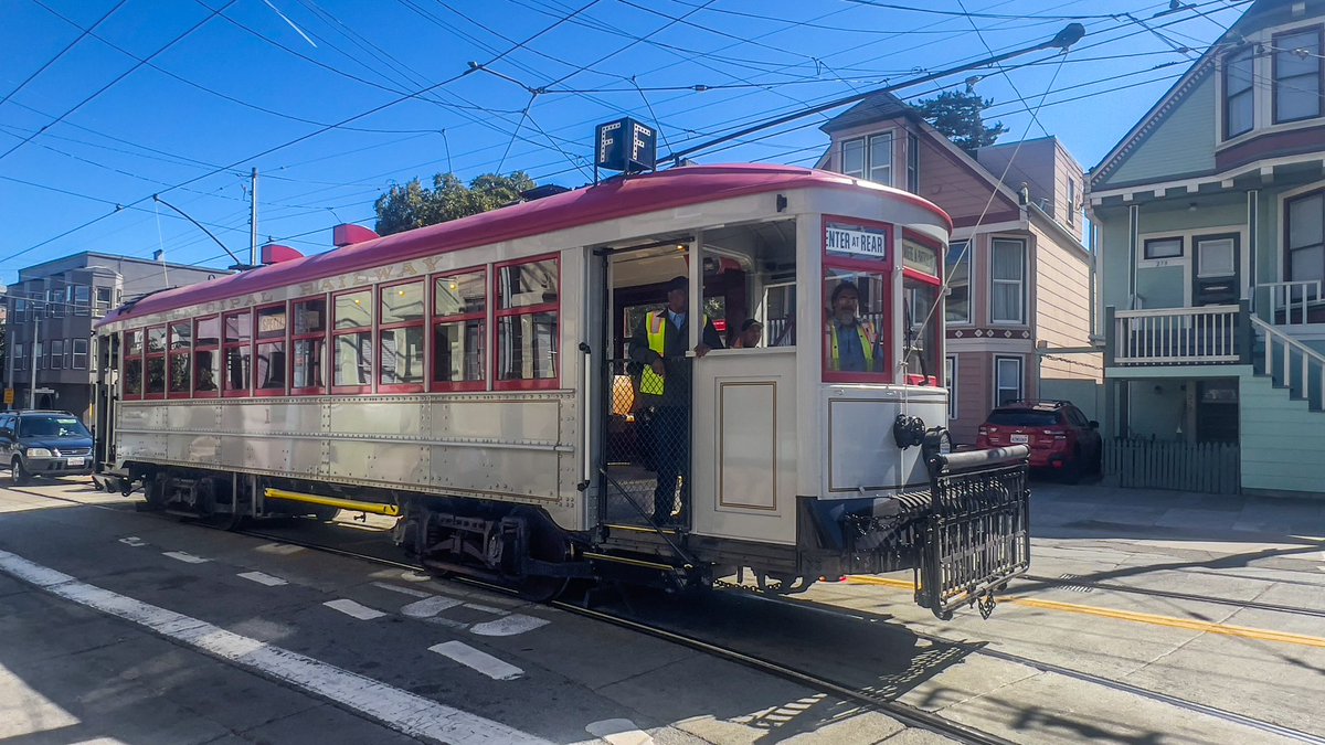 talesoftherails's tweet photo. This is not a #HeritageWeekend2023 repost. @sfmta_muni #car1 is heading downtown for some operator training @sfmsr #streetcar #sanfrancisco #iphonephotography https://t.co/ivMlqmR1Aq