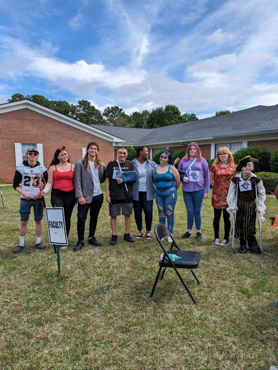 MonroeCoAchieve's tweet photo. Parade ready!
#Wrestlemania #MPvsallyall #HoCo2023 https://t.co/onvQM8FLK7